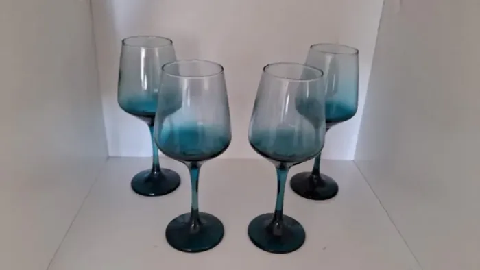 Conjunto Taças de Vinho (Azuladas)