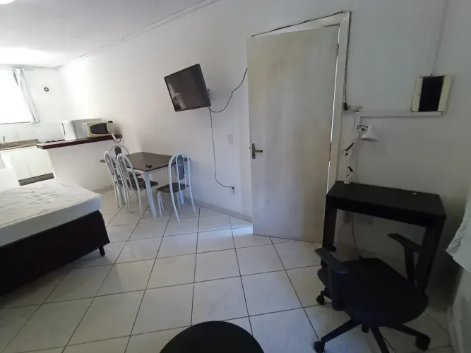 CONDOMÍNIO DOS PÁSSAROS - Kitnet SalaQuartoSuíteCozinha - 1 Vg Carro/Moto - Total Seguranç
