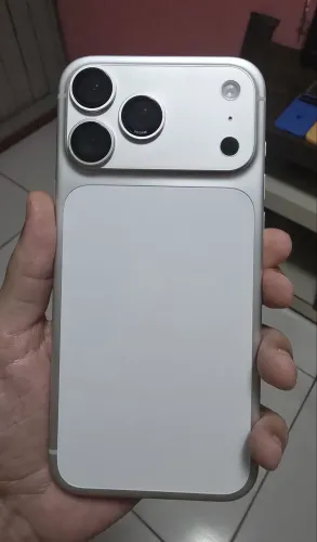 iPhone 17 pro max