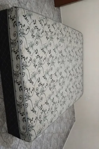 Vendo cama 100 reais