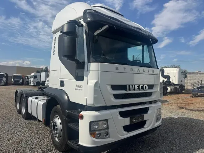 IVECO STRALIS 440 ANO 2017 6X2