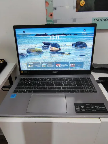 Notebook Acer i5 8GB Praticamente Novo