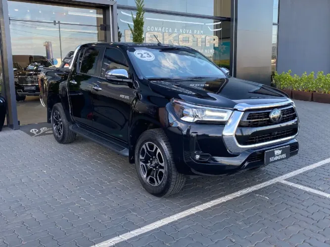 Toyota Hilux CD SRX 4X4 2.8 TDI 16V Diesel Aut. 2023