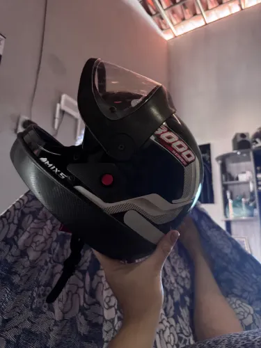 Capacete tamanho 56