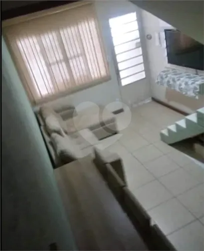 Casa à venda com 2 quartos no condomínio Recanto do Tiete 1, Mogi das Cruzes - SP
