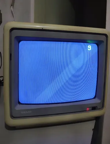Tv semp 10 polegadas