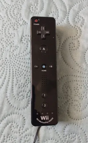 Controle Nintendo Wii Black com Motion Plus