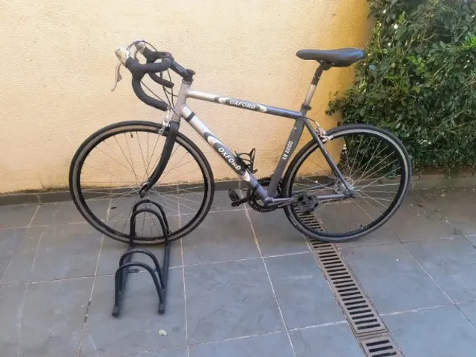 Bicicleta de estrada (speed) masculina, aro 700 e quadro 17. Revisada e pronta para uso