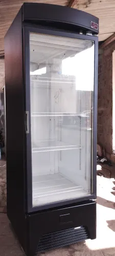 Freezer Metalfrio cervejeira capacidade 497 l funcionando perfeitamente toda revisada