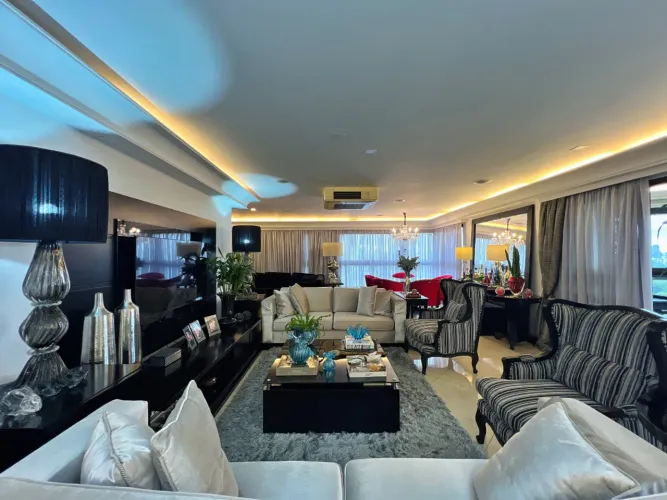 Apartamento para venda em Ibirapuera com 5 quartos, sendo 4 suítes, 300m²
