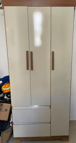 Vendo guarda-roupa solteiro