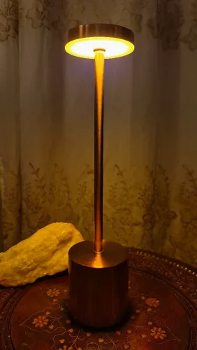 Luminária de mesa Cobre Sem Fio e Recarregável com Toque Touch 3 Temperaturas