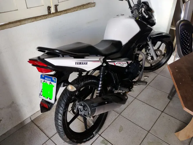 Vende-se moto factor 150 2023.