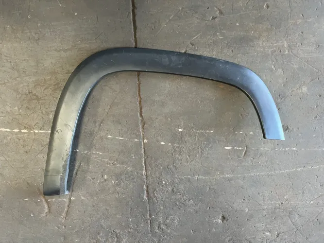 Moldura Paralama Direito Fiat Strada 2023 Original