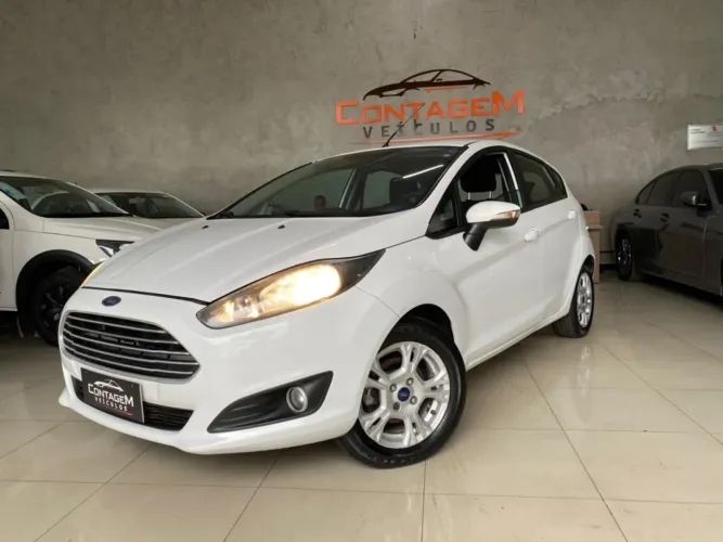 Ford Fiesta 1.6 SE Hatch 16V Flex 4P Powershift 2016