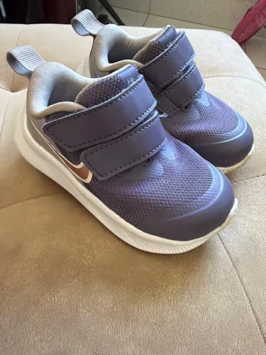 Tênis Nike infantil 20