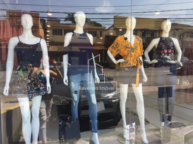 Ponto Comercial à Venda em São Paulo-SP, Jardim Ester: 1 Sala, 1 Banheiro, 1 Vaga de Garag