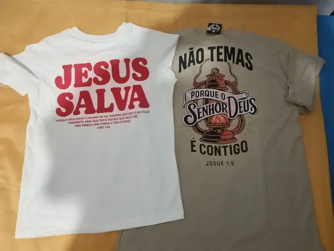 Camisas,shorts,meias e cuecas