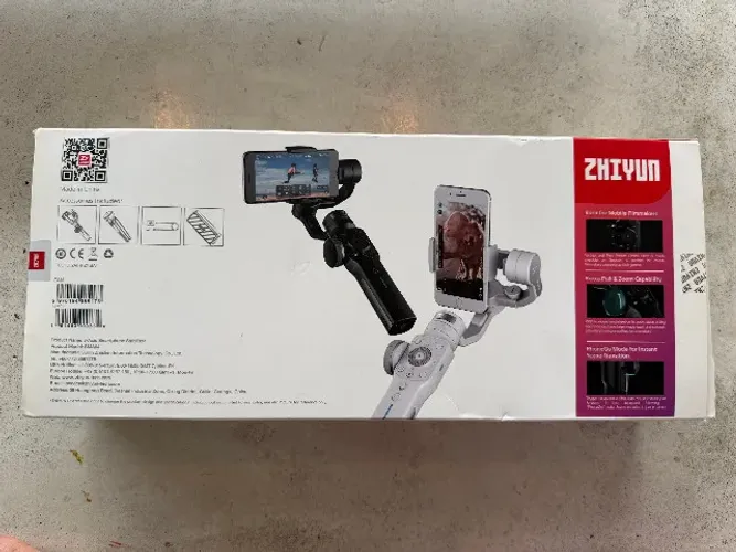 Gimbal Zhiyun Smooth 4 - Estabilizador