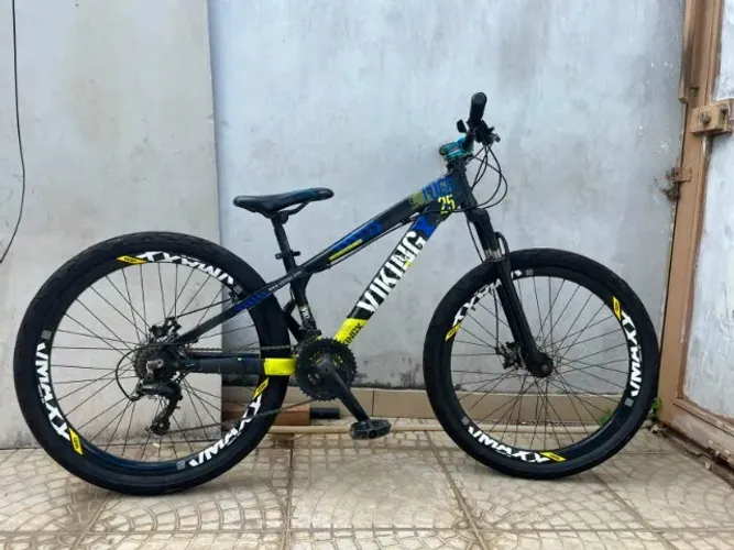 Vikingx Tuff 25 (Aceito negociações)
