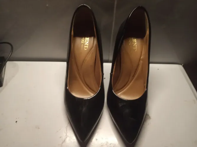 Salto alto da marca Trend Shoes,tamanho 41,sem caixa,11 cm de salto