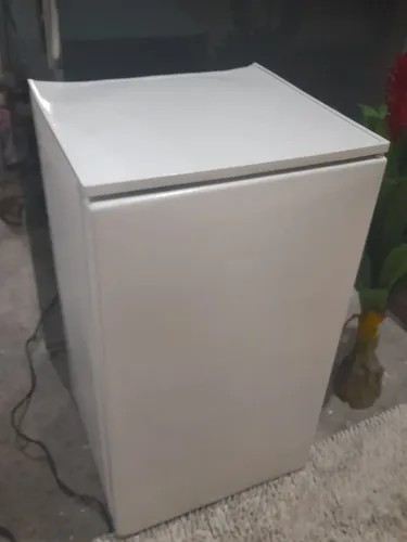 Vendo frigobar cônsul gelando perfeitamente feito somente uma pintura 400