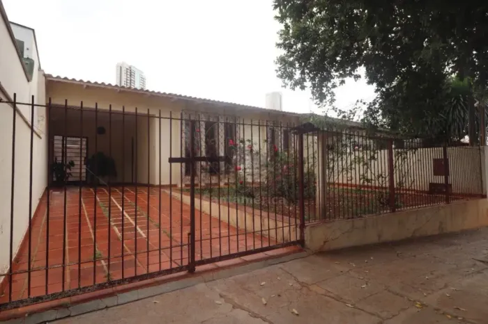 Casa comercial para alugar, próximo da Avenida Madre Leônia Milito, Zona Sul de Londrina