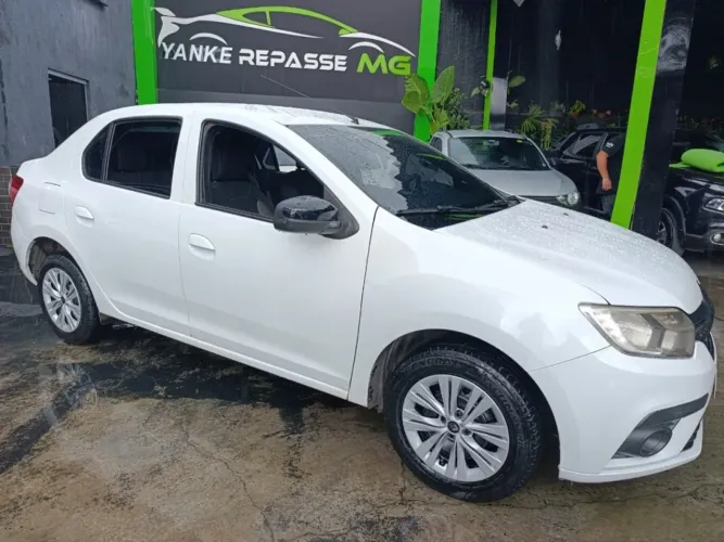 Renault Logan 2022