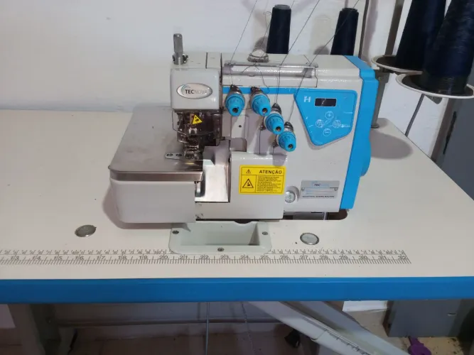 Vendo máquina de costura orvelock ponto cadeia