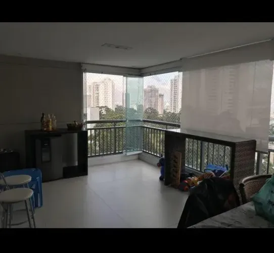 EVOLVE , lindo , novo, bem localizado e bem decorado com ampla varanda gourmet