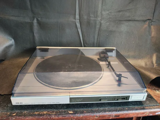 Toca disco akai 