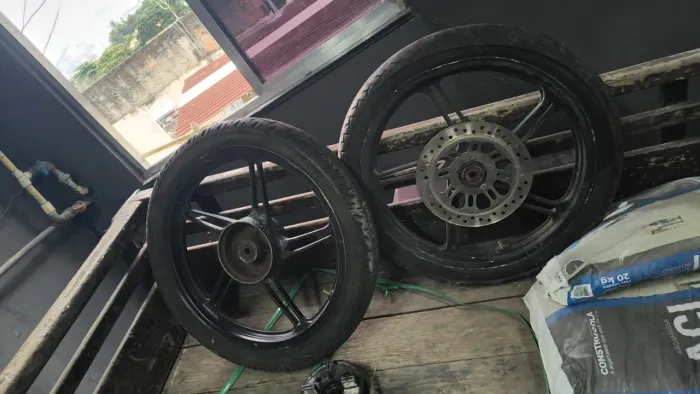 Venda de rodas de moto 