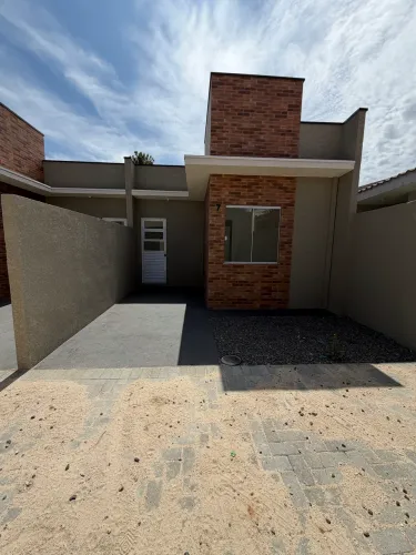 Casa em condomínio em Curitiba 
