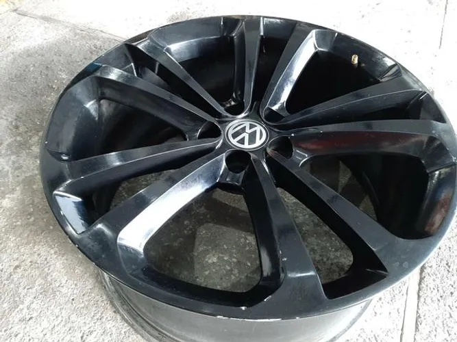 Roda aro 18 VW Jetta Black Piano usada 5X112 