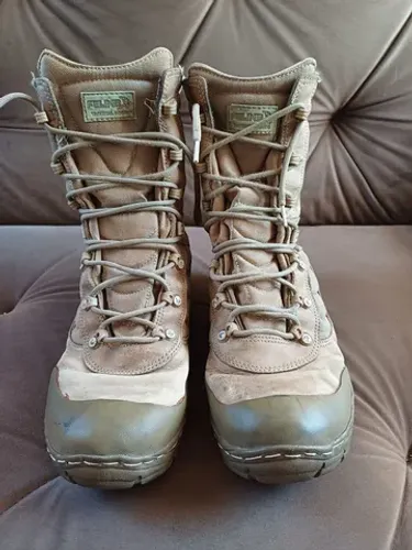Bota tática Feline 41/42. (Impermeável Coyote)..