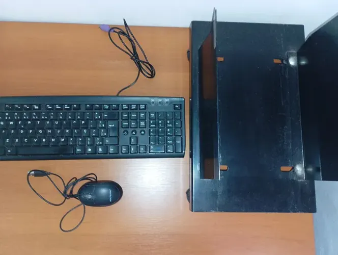SUPORTE PARA CPU, TECLADO E MOUSE, NOVINHOS 