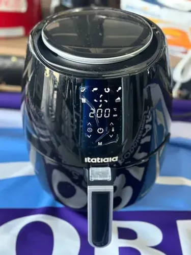 Fritadeira sem óleo Air Fryer 3,7 litros Itatiaia