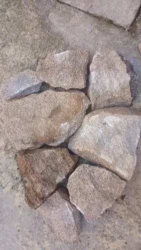 Pedras moledo do campo 