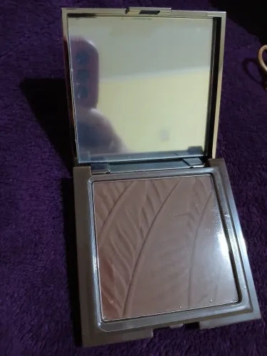 Contorno para tons de pele escuros