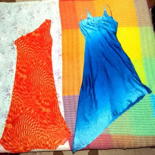 LOTE 12 VESTIDOS TAM.M Ler descrição...