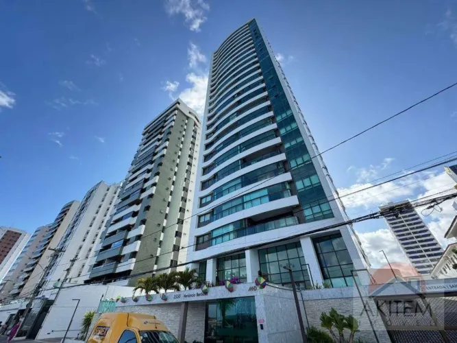 Venâncio Reformado Á Beira Mar