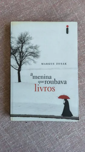 Livro: A menina que roubava livros