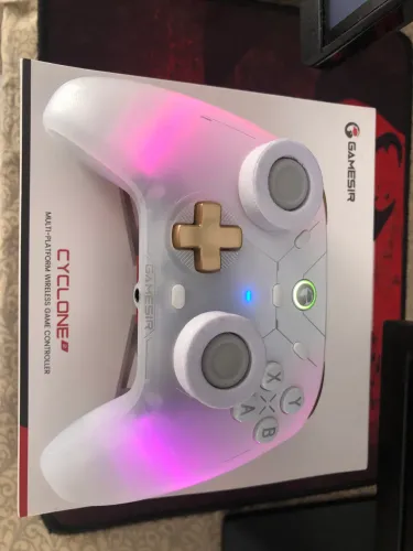 Gamesir cyclone 2 versão Pro com Dock