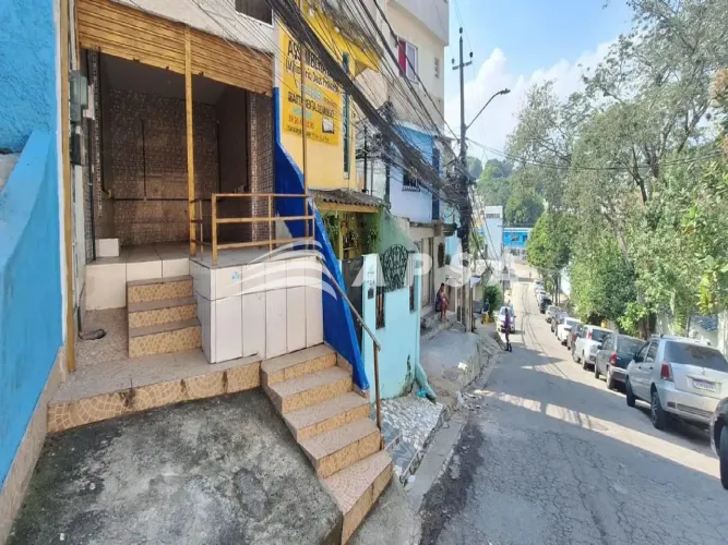 ÓTIMA OPORTUNIDADE DE ALUGUEL DE LOJA NO PECHINCHA! ESPAÇO COM 50M², ESTÁ LOCALIZADO A APE