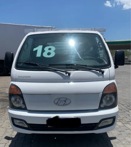 Caminhonete HR 2018 carroceria madeira