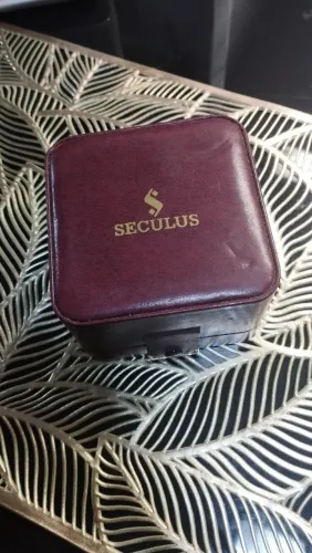 Relógio Seculus na Caixa R$:250 Reais