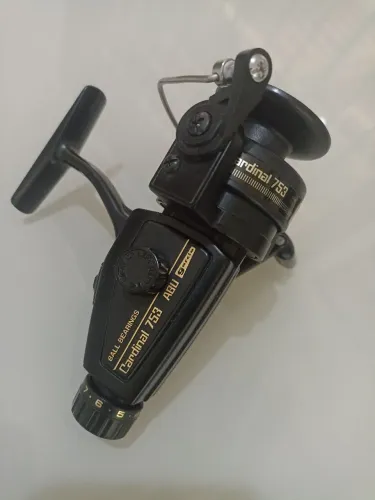 Molinete abu Garcia Cardinal 753 NOVO