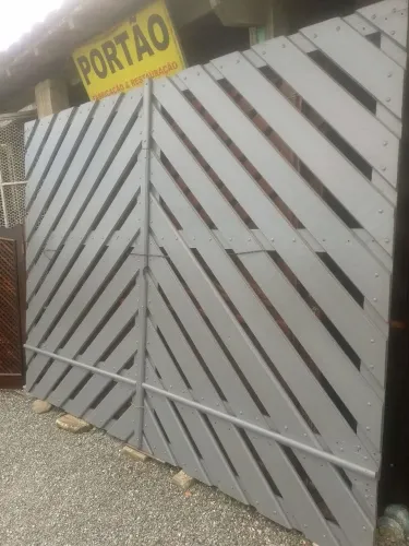 Portão de madeira deck de Ypê 