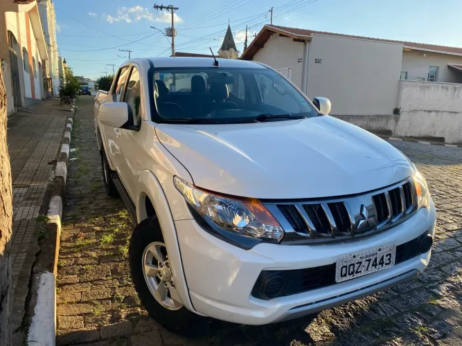 Mitsubishi L200 Triton Sport GLS 2.4 CD Diesel Aut. 2019