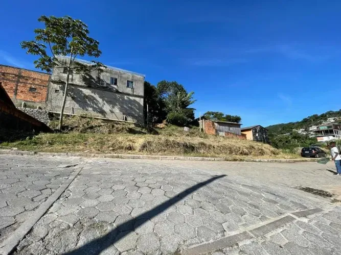 Terreno à Venda em Biguaçu - Jardim Janaína Bom Viver lote